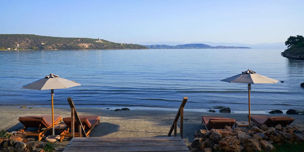 100 Rizes Seaside Resort