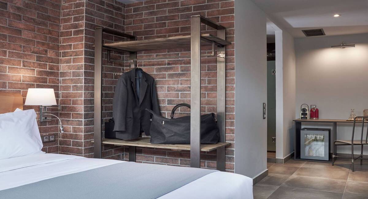 18 Micon Street Hotel