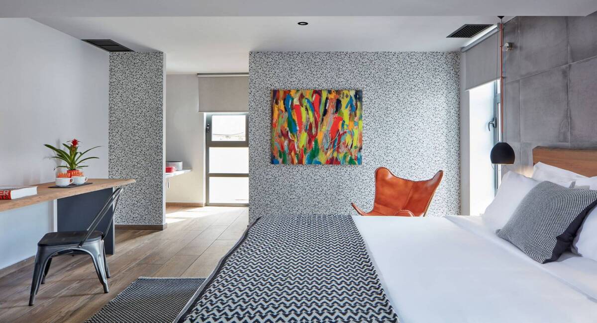 18 Micon Street Hotel