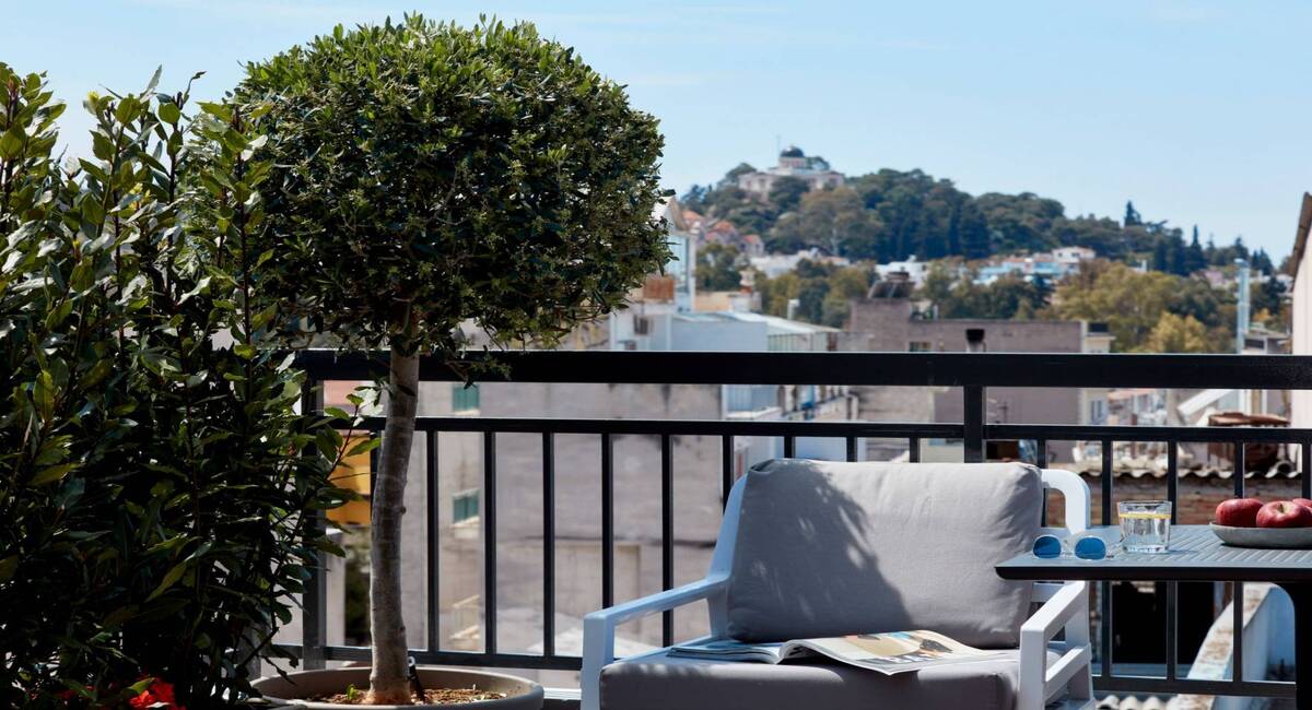 18 Micon Street Hotel