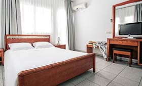 Acrotel Lily Ann Beach