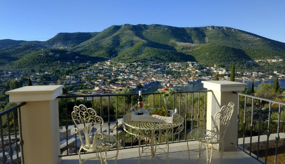 Adastra Ithaca Luxury Suites