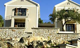 Adastra Ithaca Luxury Suites (incl. auto)