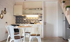 Afentiko Pigadi (incl. auto)