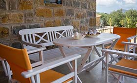 Afentiko Pigadi (incl. auto)