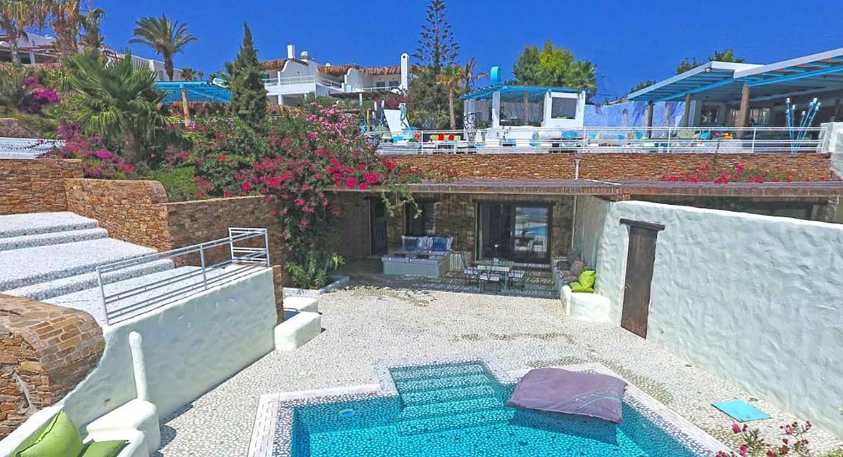 Agalia Luxury Suites