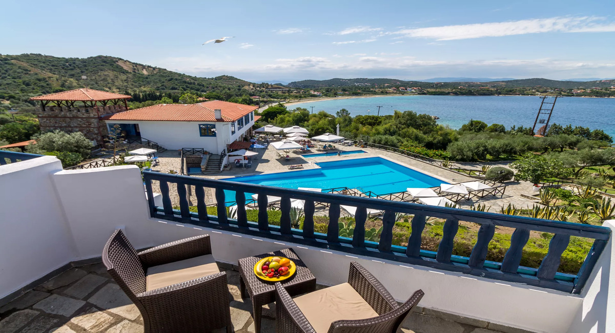 Agionissi Resort
