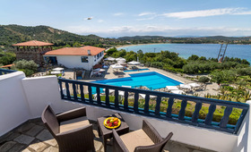 Agionissi Resort