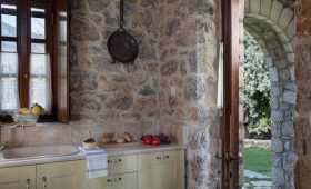 Agroktima Leonidio (incl. auto)