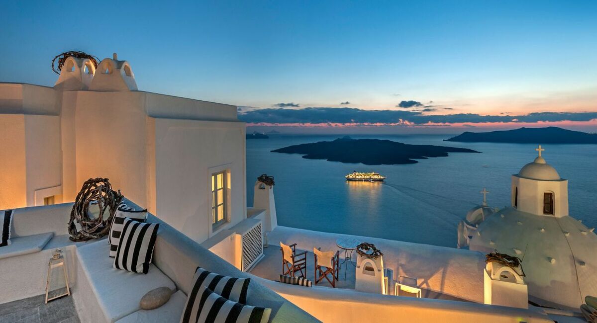 Aigialos Niche Suites