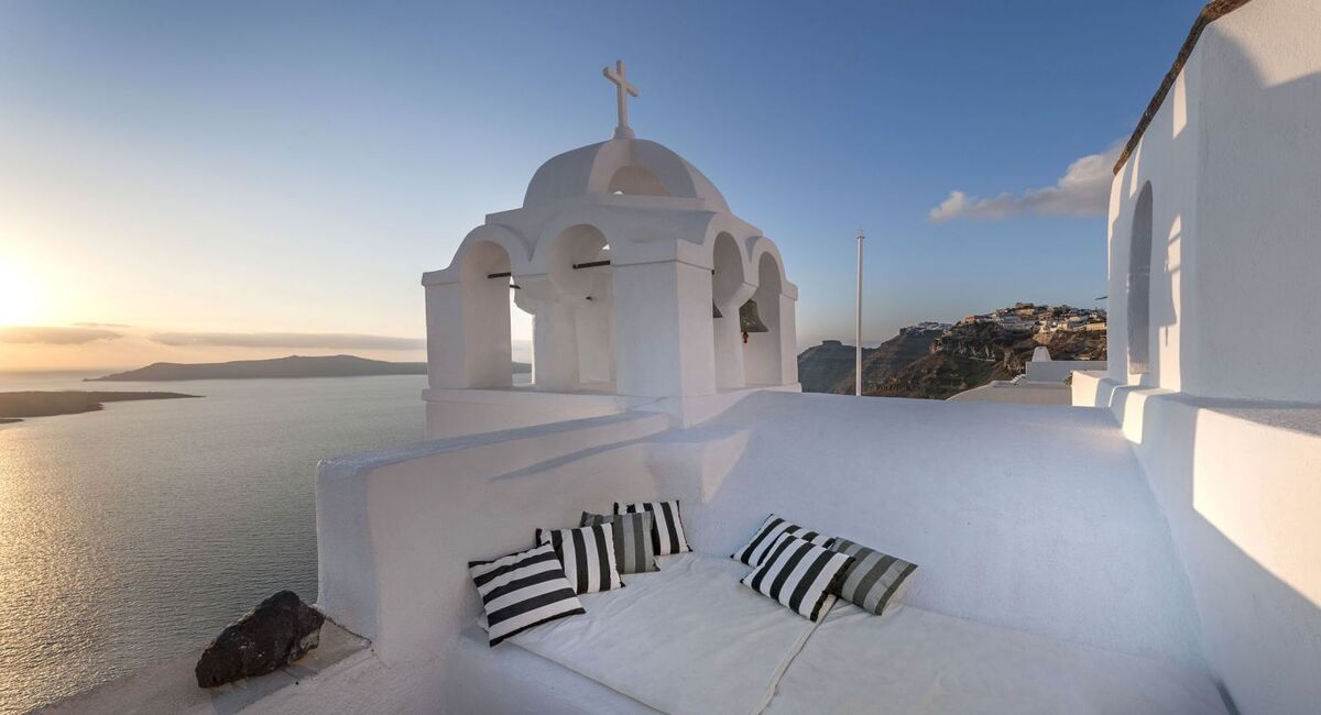 Aigialos Niche Suites