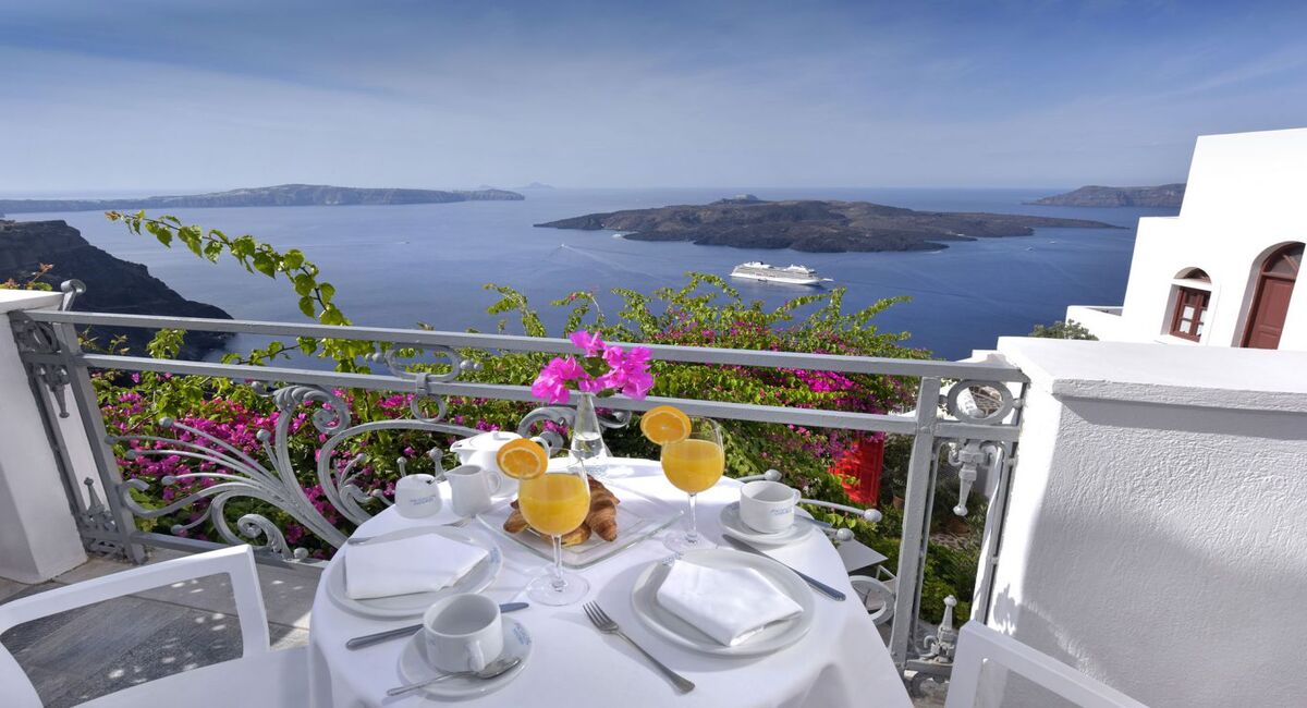 Aigialos Niche Suites