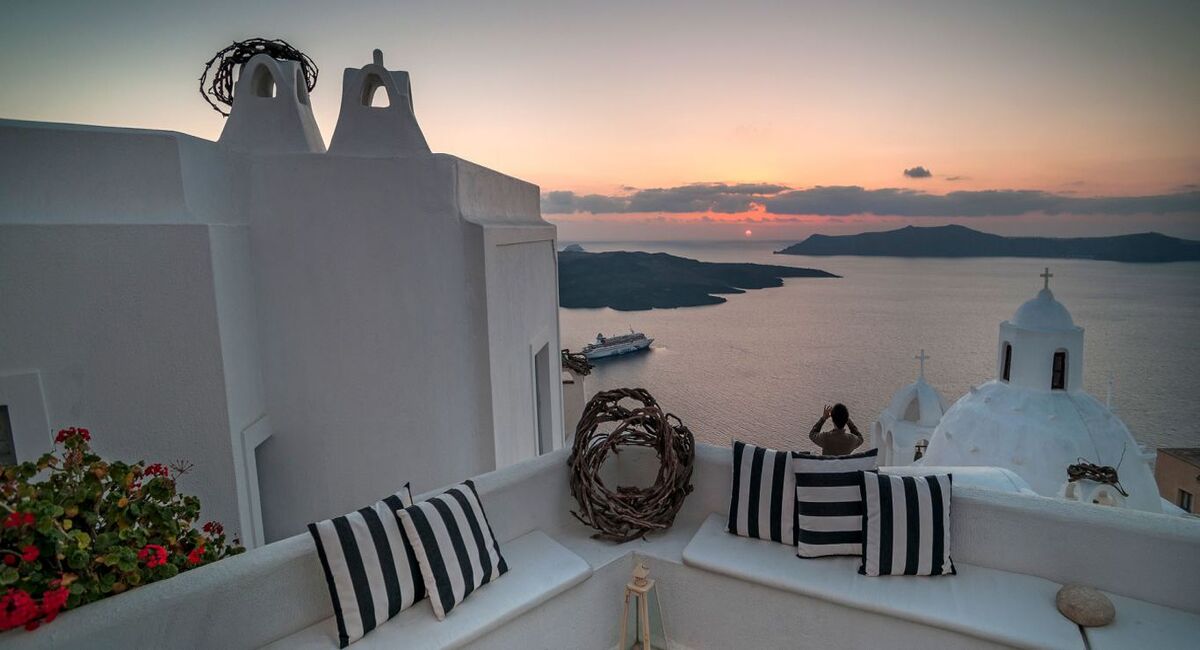 Aigialos Niche Suites