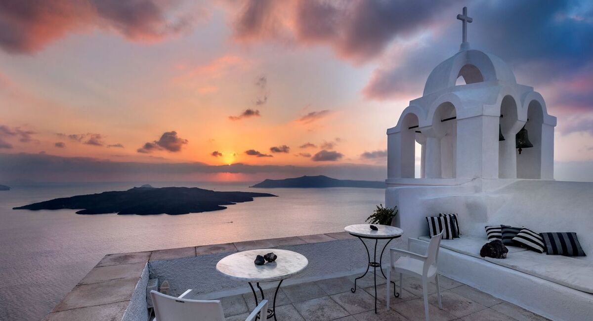 Aigialos Niche Suites