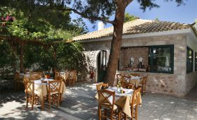 Akra Morea (incl. auto)