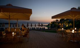 AKS Hinitsa Bay (incl. auto)