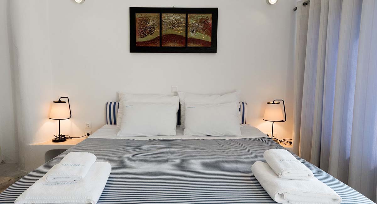 Alexander Villas Santorini