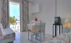 Alexandra Beach Hotel