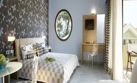 Alexandra Golden (incl. auto)