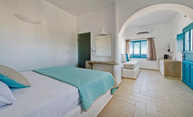 Alizea Villas & Suites