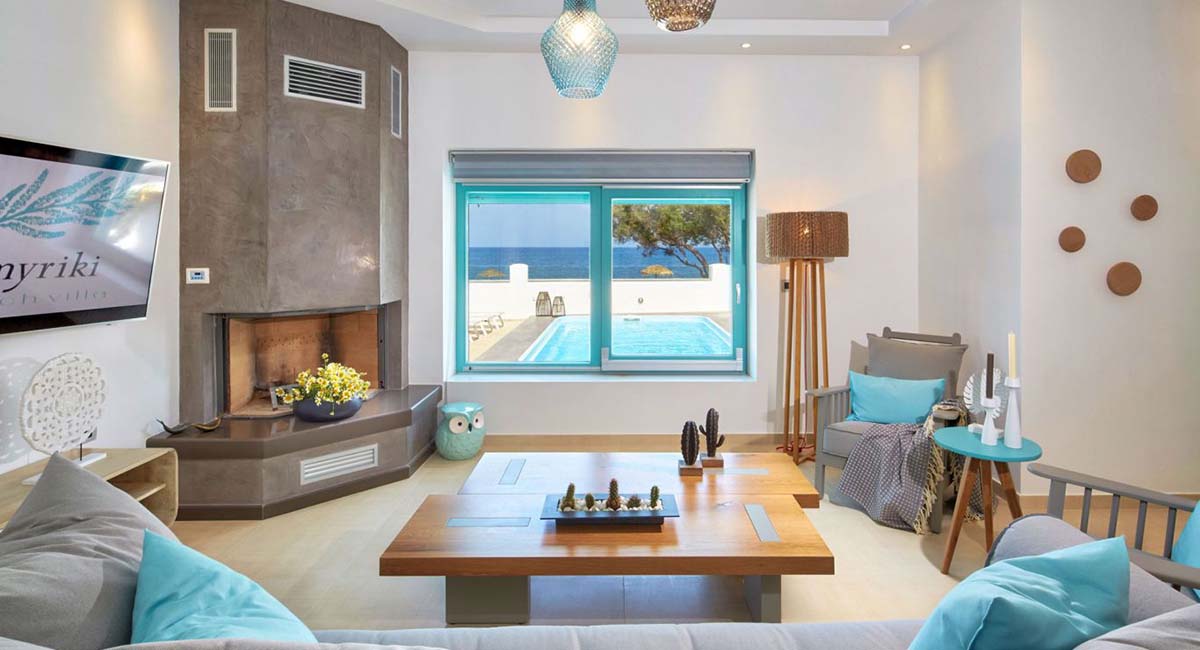 Almyriki Beach Villa Santorini