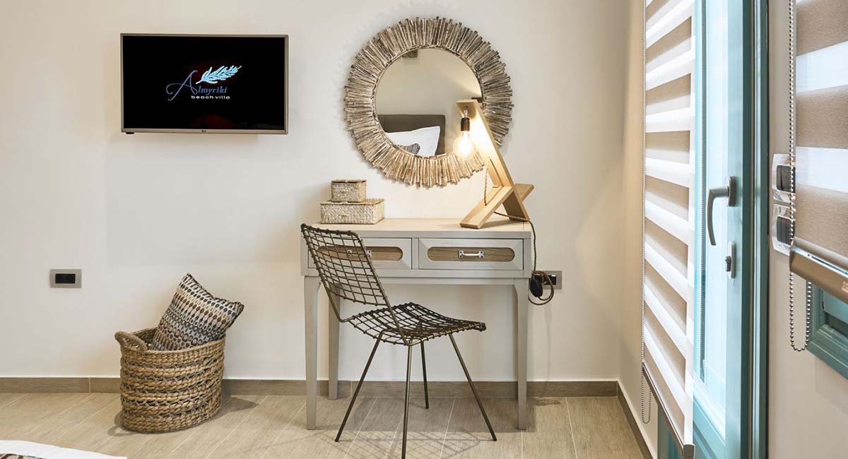 Almyriki Beach Villa Santorini