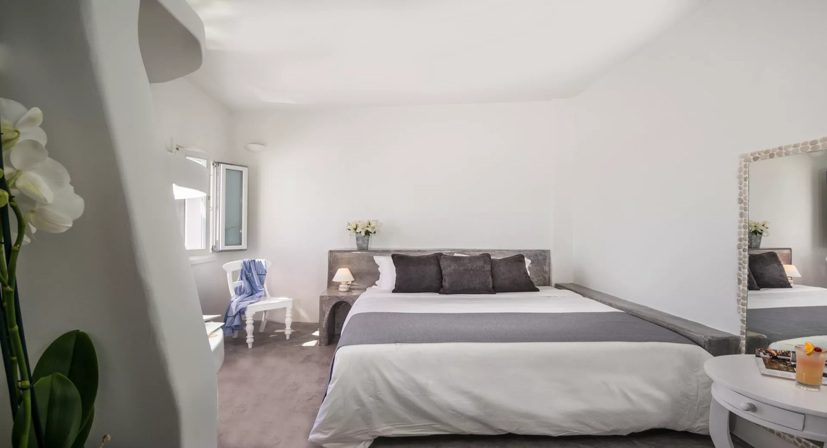 Alta Mare By Andronis