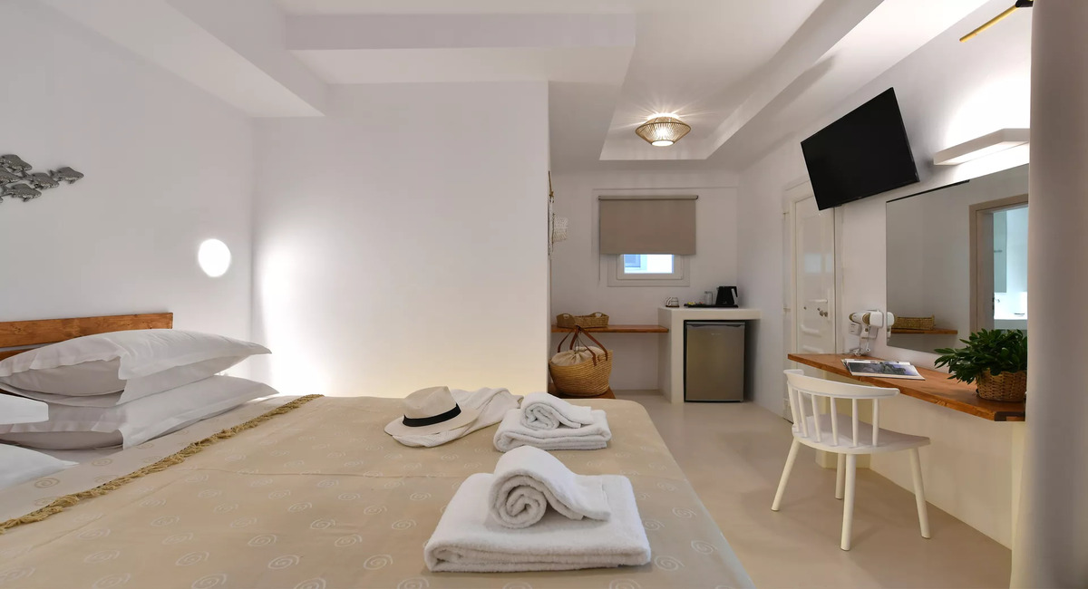 Ammos Luxury Rooms