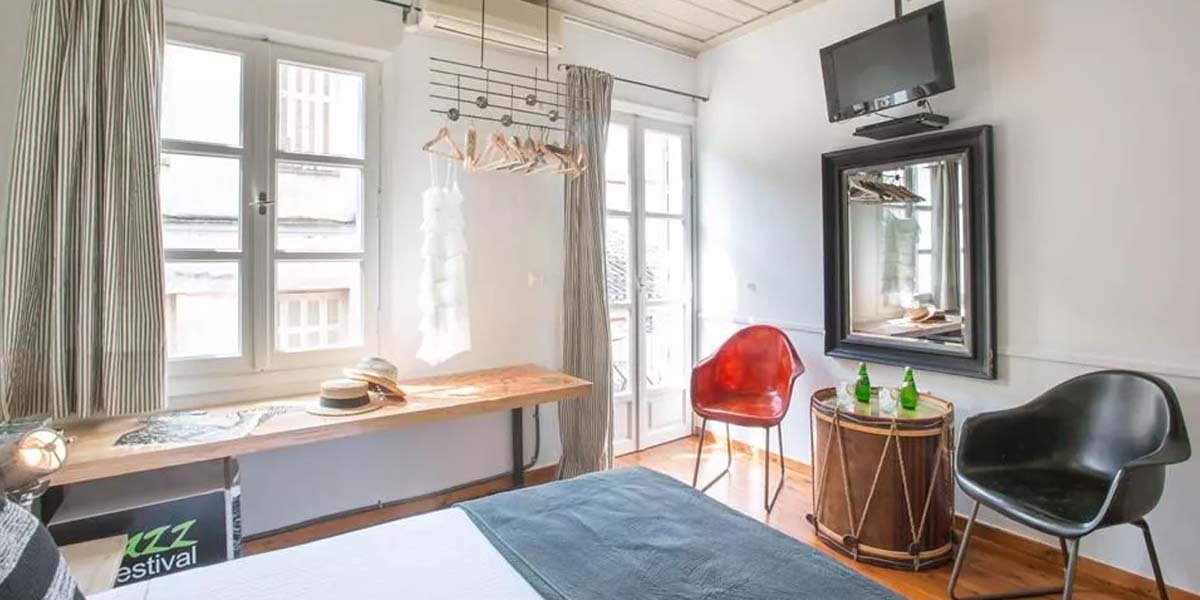 Amymone Adiandi Hotel