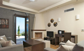 Anemones Villas  (incl. auto)