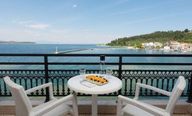 Angelica Hotel (incl. huurauto)