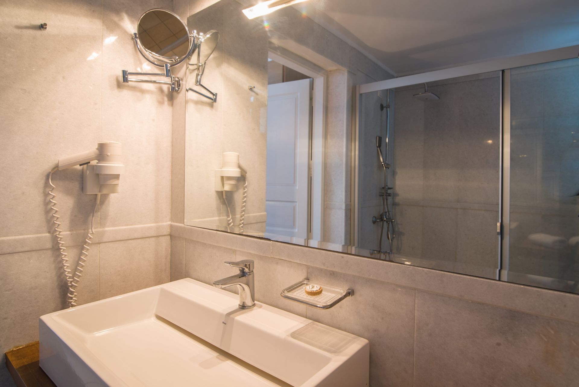 Antinea Suites Spa Hotel