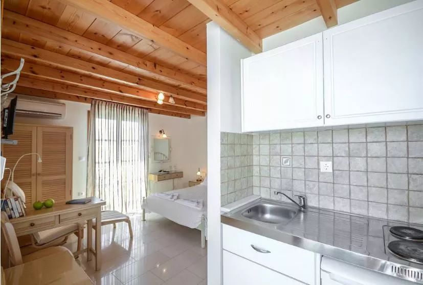 Antony Suites And Residences Naxos