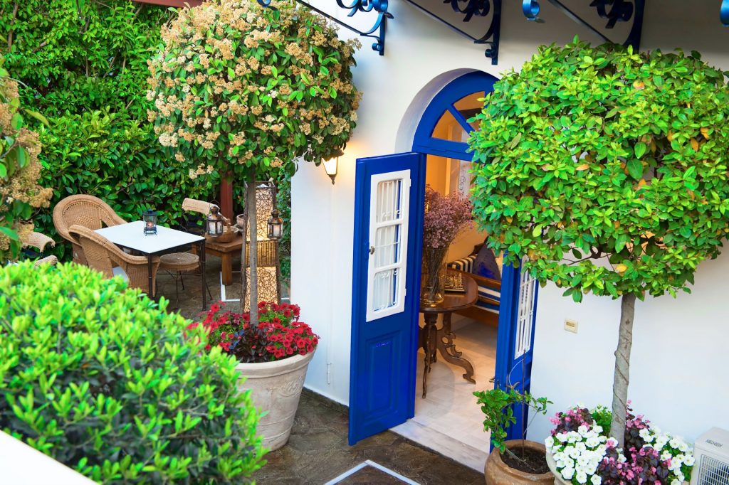 Armata Boutique Spetses