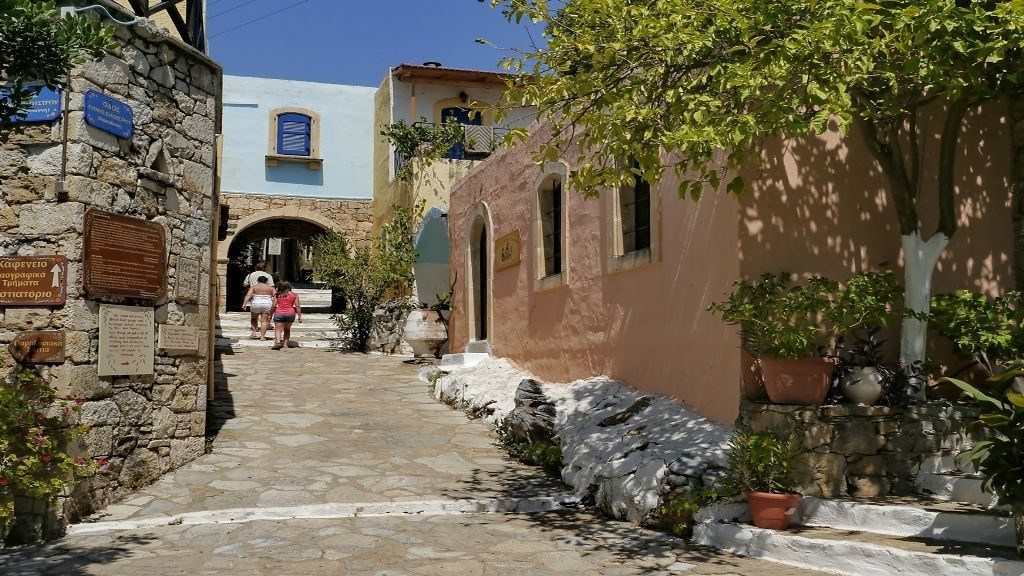 Arolithos Traditional Village
