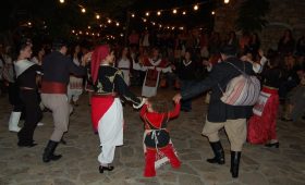 Arolithos Village (incl. auto)