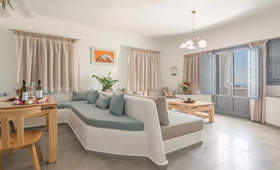 Aspronisi Luxury Villa