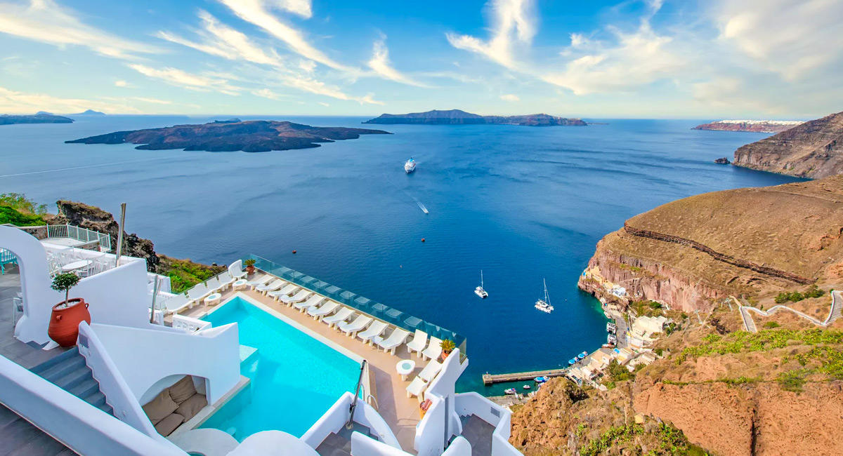 Athina Luxury Suites