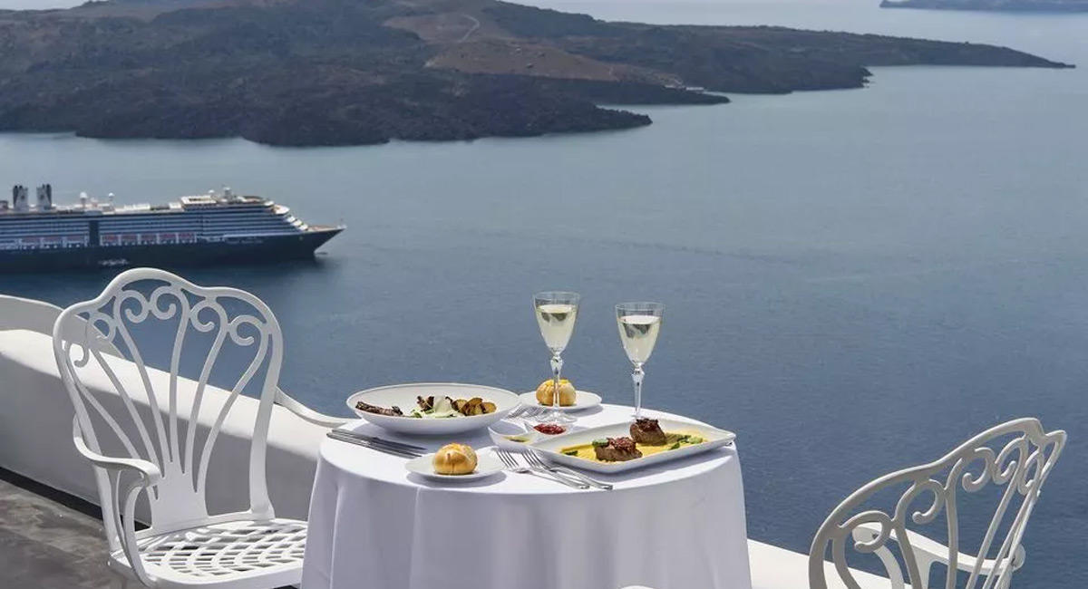 Athina Luxury Suites