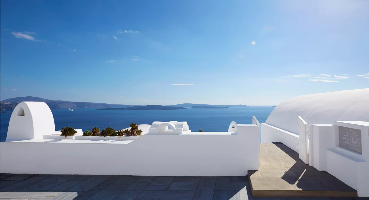 Atrina Santorini