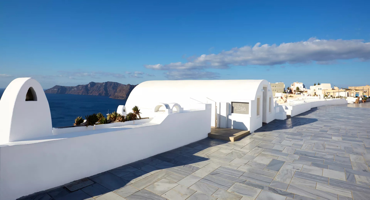 Atrina Santorini