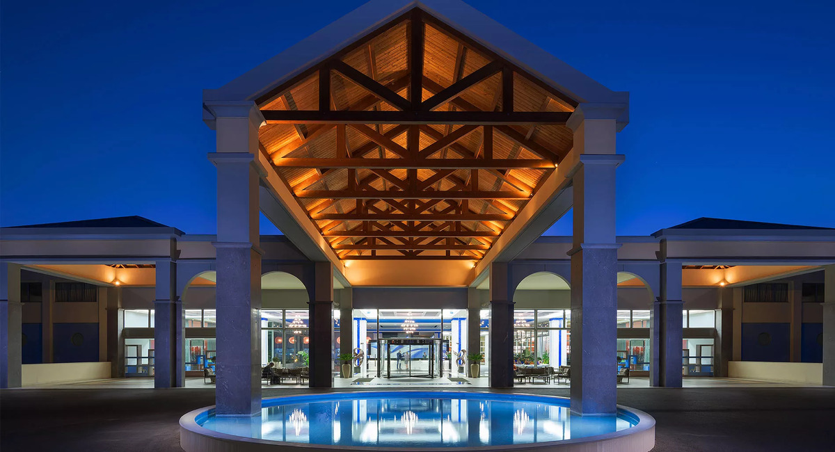 Atrium Platinum Luxury Resort