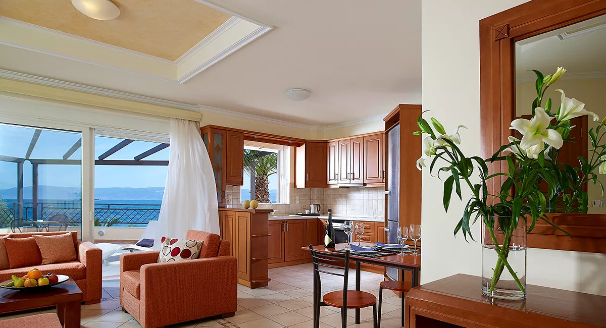 Avantis Eretria Evia