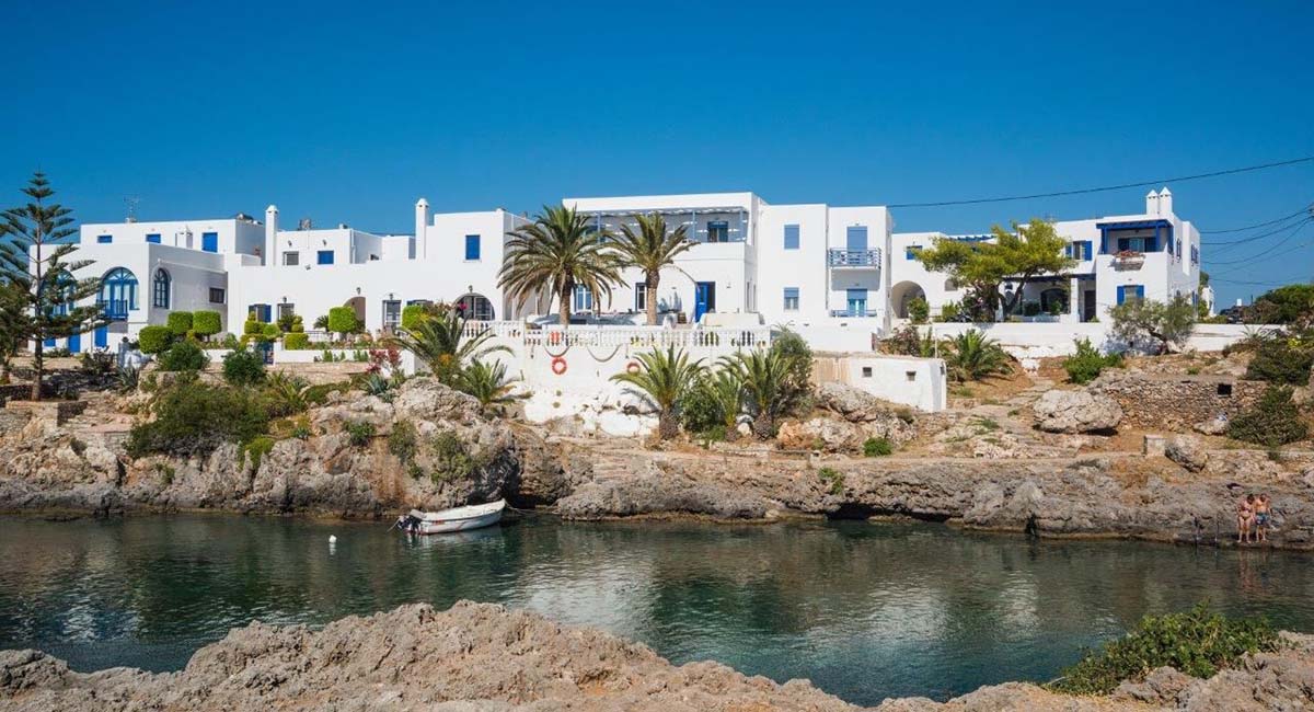 Avlemonas Bay Sea Houses