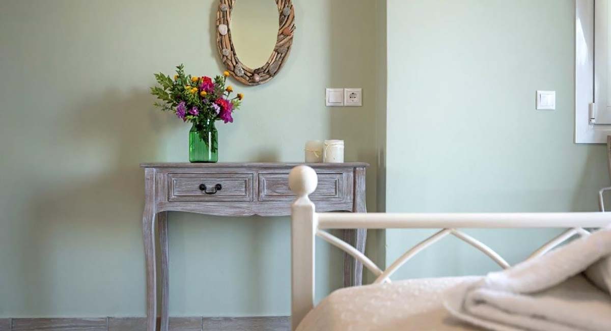 Avlemonas Bay Sea Houses