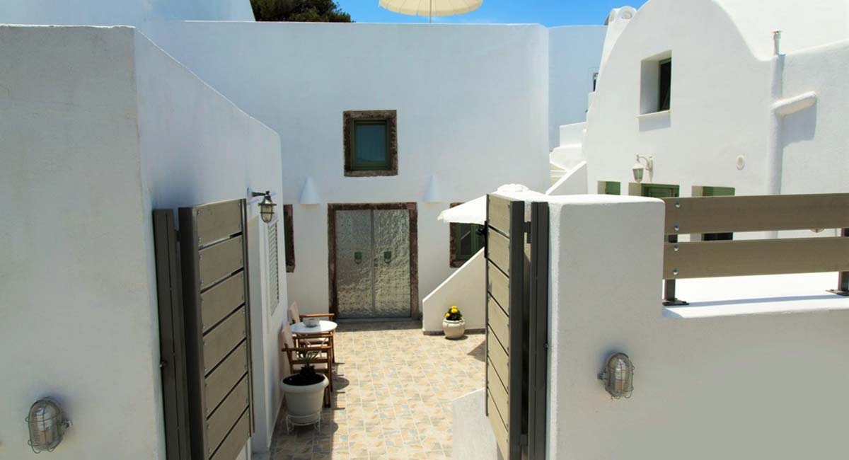 Ayoba Santorini
