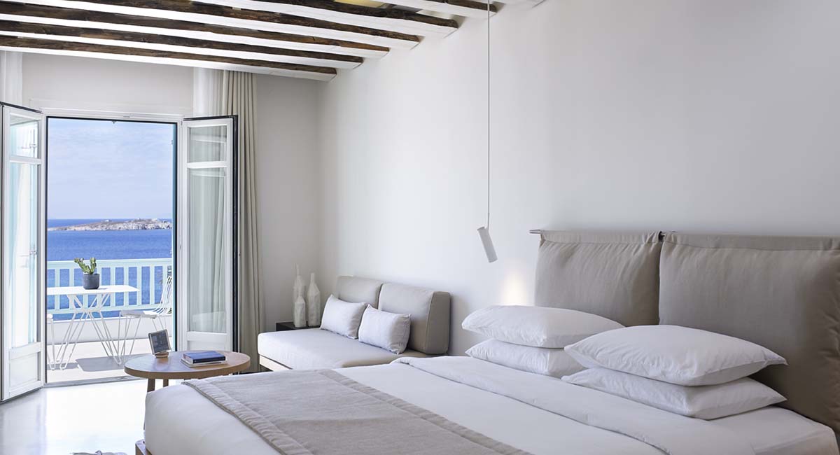 Bill Coo Suites Lounge