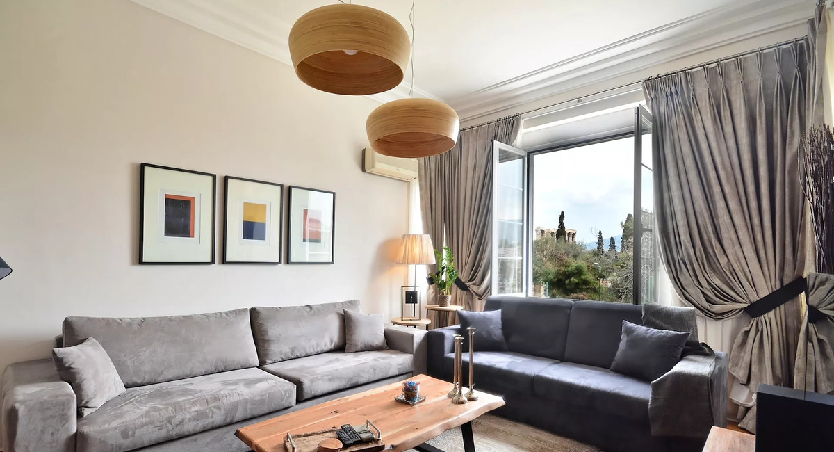 Bill & John Apartments