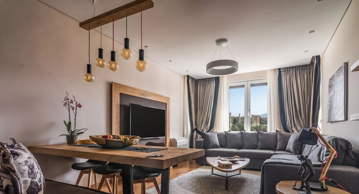 Bill & John Apartments