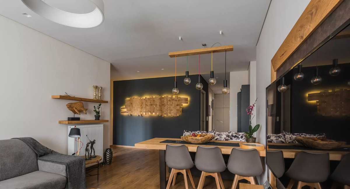 Bill & John Apartments